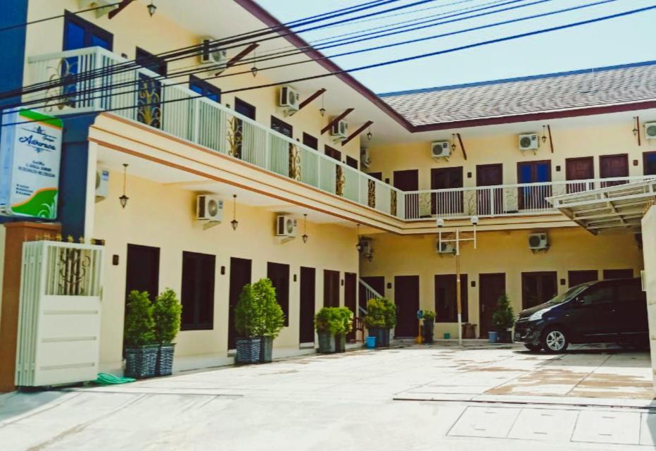 Griya Adhirasa Sumenep Hotel Exterior photo